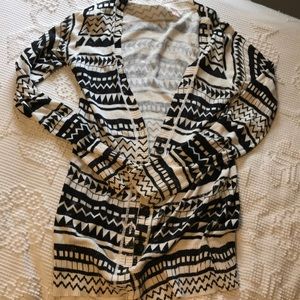 🔴 Patterned button cardigan 🔴